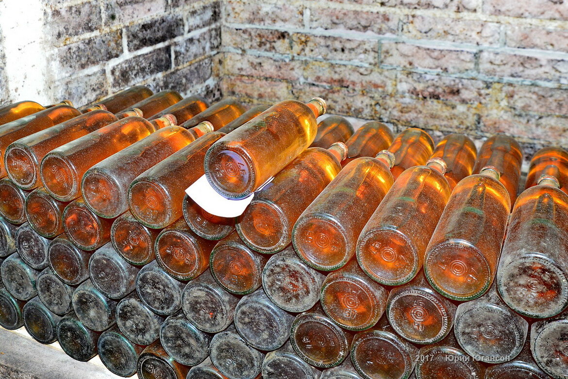 Завод марочных вин “Коктебель”
