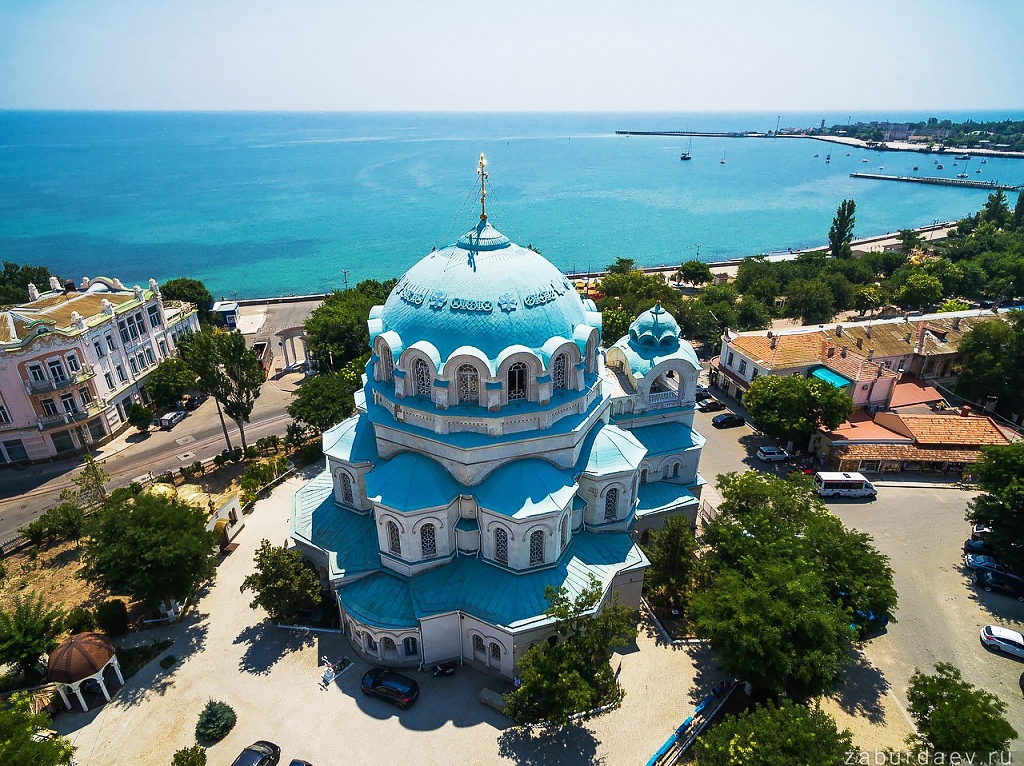 Евпатория - лучшее место для отдыха с детьми по мнению отдыхающих в Крыму